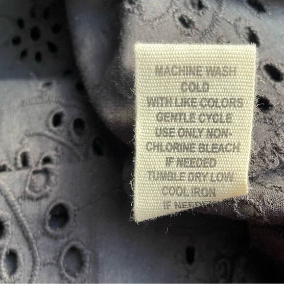 NWT Nicole Miller Top Black Cotton Eyelet Flutter Sleeve Blouse Size Small NEW - Picture 15 of 16